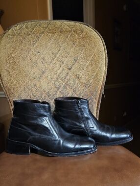 Vintage Skechers Collection Black Leather Zip Square Toe Ankle Boots Shoes Y2K